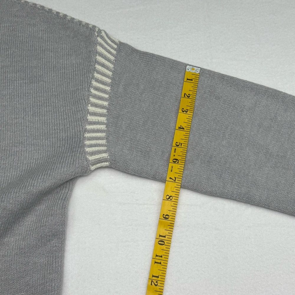 Dokotoo Gray Crewneck oversized Sweater with White Stripe Trim Women’s Medium - Picture 10 of 10